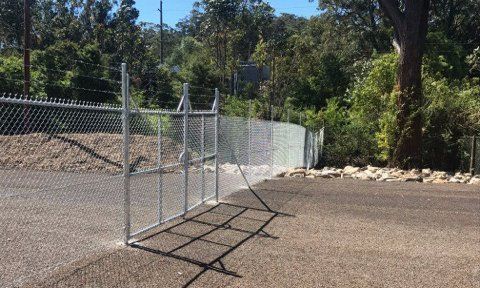 Metal Fence Repair Experts - Fast, Reliable Service Central Coast NSW