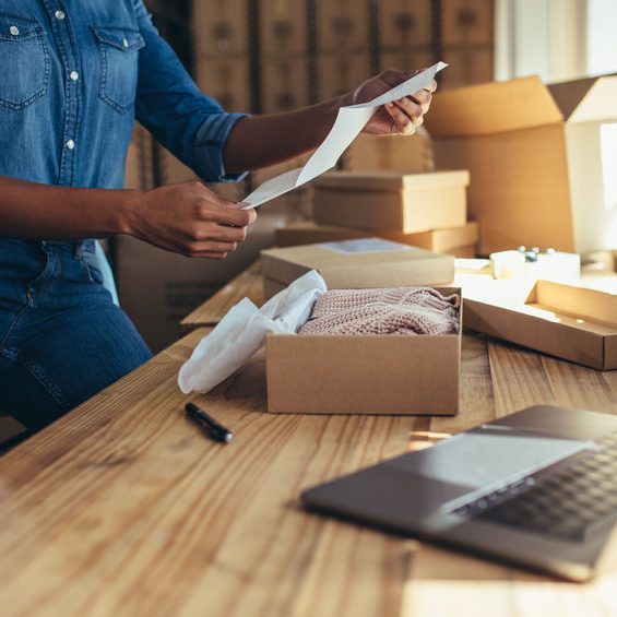 Reliable Courier Companies Leicester for Fast & Secure Deliveries